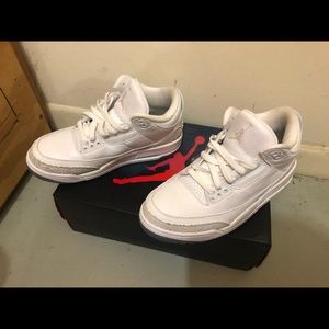 Jordan 3 Retro Pure White sneakers (2018) Size 7